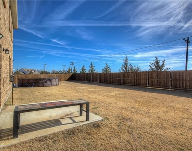 1804 Mccree Street - Photo Thumbnail 34