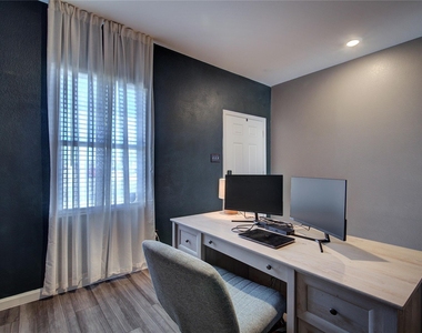 1804 Mccree Street - Photo Thumbnail 21