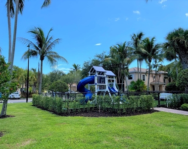 2802 Sarento Place - Photo Thumbnail 24