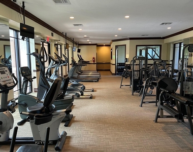2802 Sarento Place - Photo Thumbnail 25