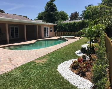 6943 Giralda Circle - Photo Thumbnail 24