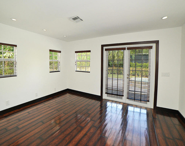 6943 Giralda Circle - Photo Thumbnail 11