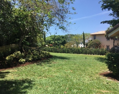 6943 Giralda Circle - Photo Thumbnail 25