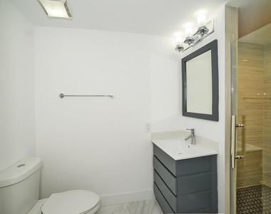 6943 Giralda Circle - Photo Thumbnail 16