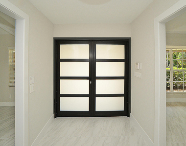 6943 Giralda Circle - Photo Thumbnail 2
