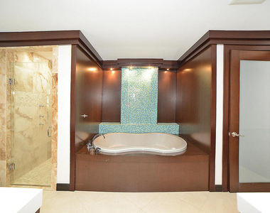6943 Giralda Circle - Photo Thumbnail 13