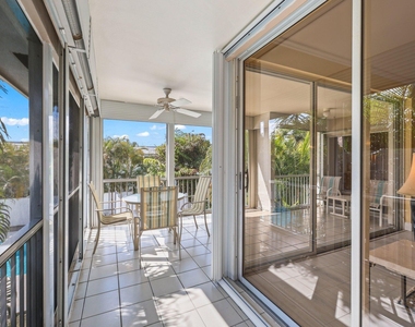 664 Forsyth Street - Photo Thumbnail 22