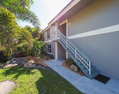 664 Forsyth Street - Photo Thumbnail 28