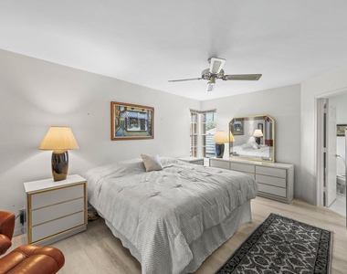 664 Forsyth Street - Photo Thumbnail 17