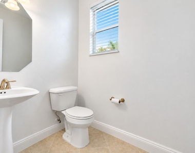 12170 Sw Bennington Circle - Photo Thumbnail 18