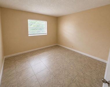 4125 Woodside Drive - Photo Thumbnail 18
