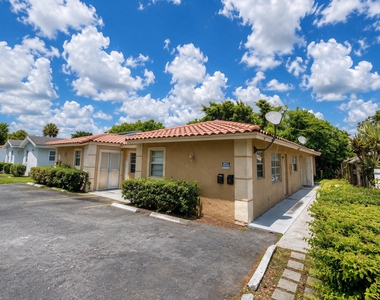 4125 Woodside Drive - Photo Thumbnail 1