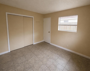 4125 Woodside Drive - Photo Thumbnail 19