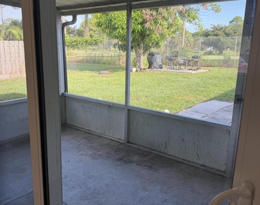 2727 Se Normand Street - Photo Thumbnail 13