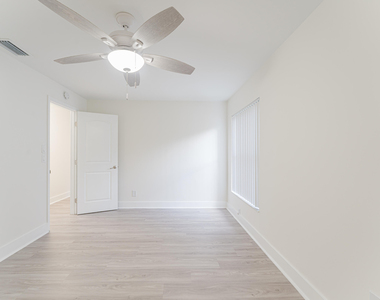 3048 Nw 27th Terrace - Photo Thumbnail 50