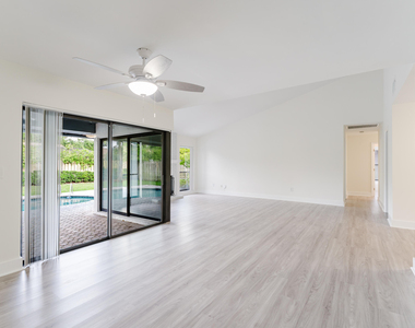 3048 Nw 27th Terrace - Photo Thumbnail 14