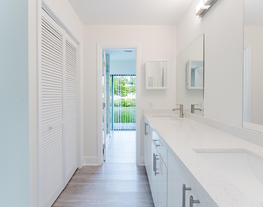 3048 Nw 27th Terrace - Photo Thumbnail 38