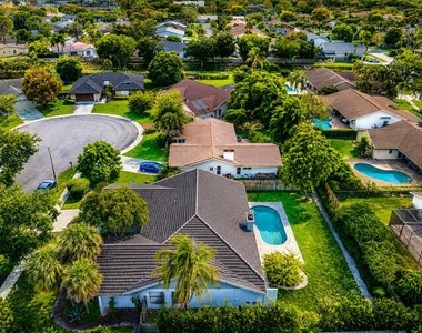 3048 Nw 27th Terrace - Photo Thumbnail 1