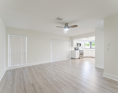 3048 Nw 27th Terrace - Photo Thumbnail 23