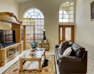 10885 La Salinas Circle - Photo Thumbnail 9