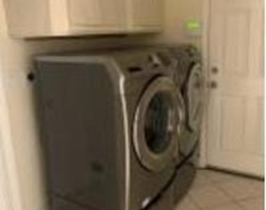 10885 La Salinas Circle - Photo Thumbnail 8