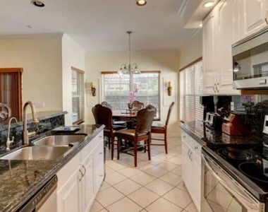 10885 La Salinas Circle - Photo Thumbnail 13