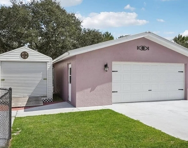 13504 Tangelo Street - Photo Thumbnail 12