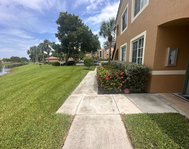 7950 N Nob Hill Road - Photo Thumbnail 4
