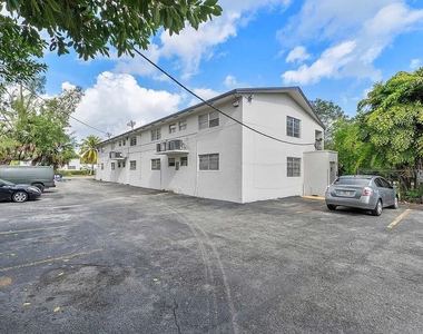 14950 N Miami Avenue - Photo Thumbnail 5