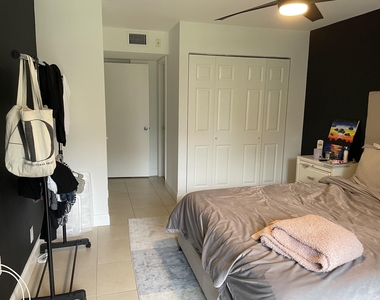 3590 Blue Lake Drive - Photo Thumbnail 6