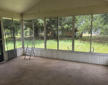 4612 Boabadilla Avenue - Photo Thumbnail 9