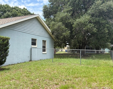 4612 Boabadilla Avenue - Photo Thumbnail 17