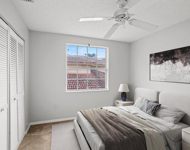 3178 Nw 72nd Avenue - Photo Thumbnail 11
