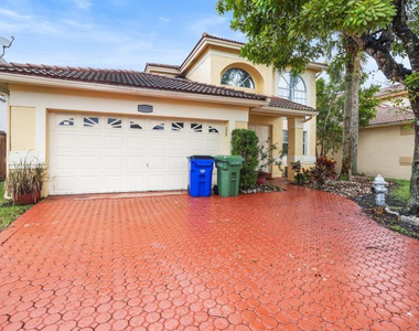 3178 Nw 72nd Avenue - Photo Thumbnail 1
