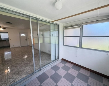 2727 Dudley Drive W - Photo Thumbnail 19