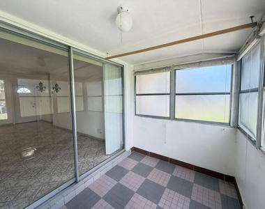 2727 Dudley Drive W - Photo Thumbnail 18