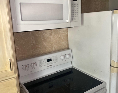 1150 E Sample Road - Photo Thumbnail 3