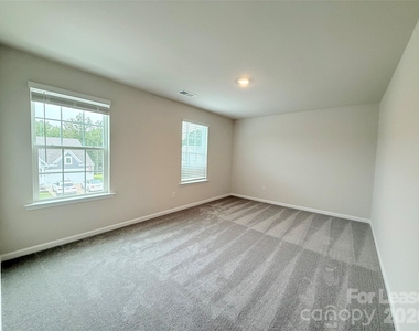 6337 Fairfax Court - Photo Thumbnail 17