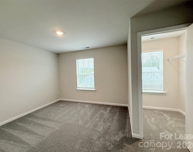 6337 Fairfax Court - Photo Thumbnail 15