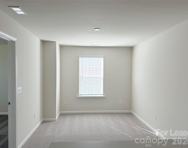 6337 Fairfax Court - Photo Thumbnail 18