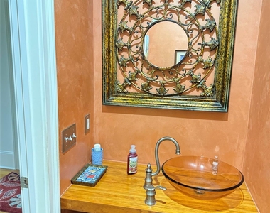 421 Spring Street - Photo Thumbnail 19