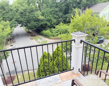 421 Spring Street - Photo Thumbnail 8