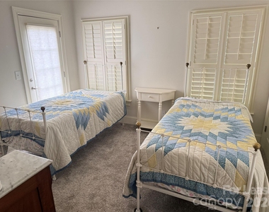 421 Spring Street - Photo Thumbnail 12