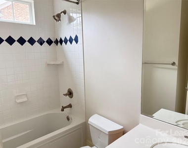 421 Spring Street - Photo Thumbnail 17