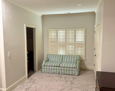 421 Spring Street - Photo Thumbnail 11