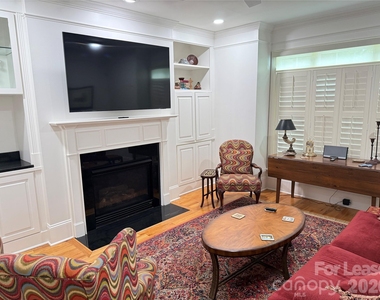 421 Spring Street - Photo Thumbnail 1