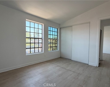 4769 Dozier Street - Photo Thumbnail 6