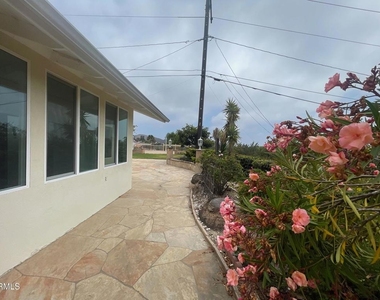 1148 Colina Vista - Photo Thumbnail 31
