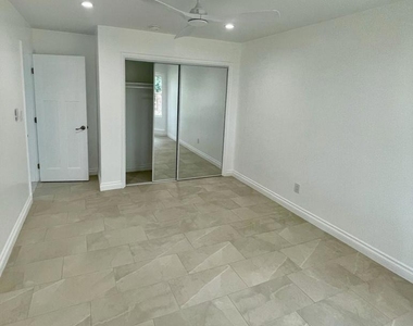 1148 Colina Vista - Photo Thumbnail 24