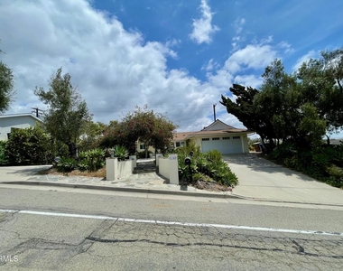 1148 Colina Vista - Photo Thumbnail 34